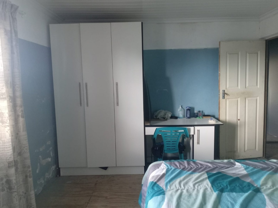 5 Bedroom Property for Sale in Scenery Park Eastern Cape